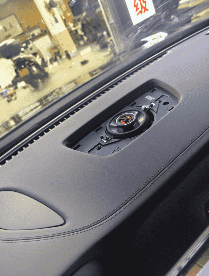 Xevaban.com ở 214 Giải Phóng là đơn vị chuyên cung cấp phụ kiện oto, đồ chơi oto, đồ chơi byd han, phụ kiện byd han, xevaban, 214 giải phóng, loa trung tâm han, độ loa trung tâm han, loa jbl han, loa bass mạnh han.